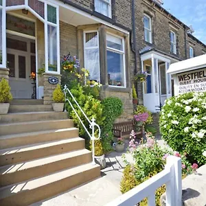 Westfield House - Characterful 7 Bedroom Townhouse Skipton
